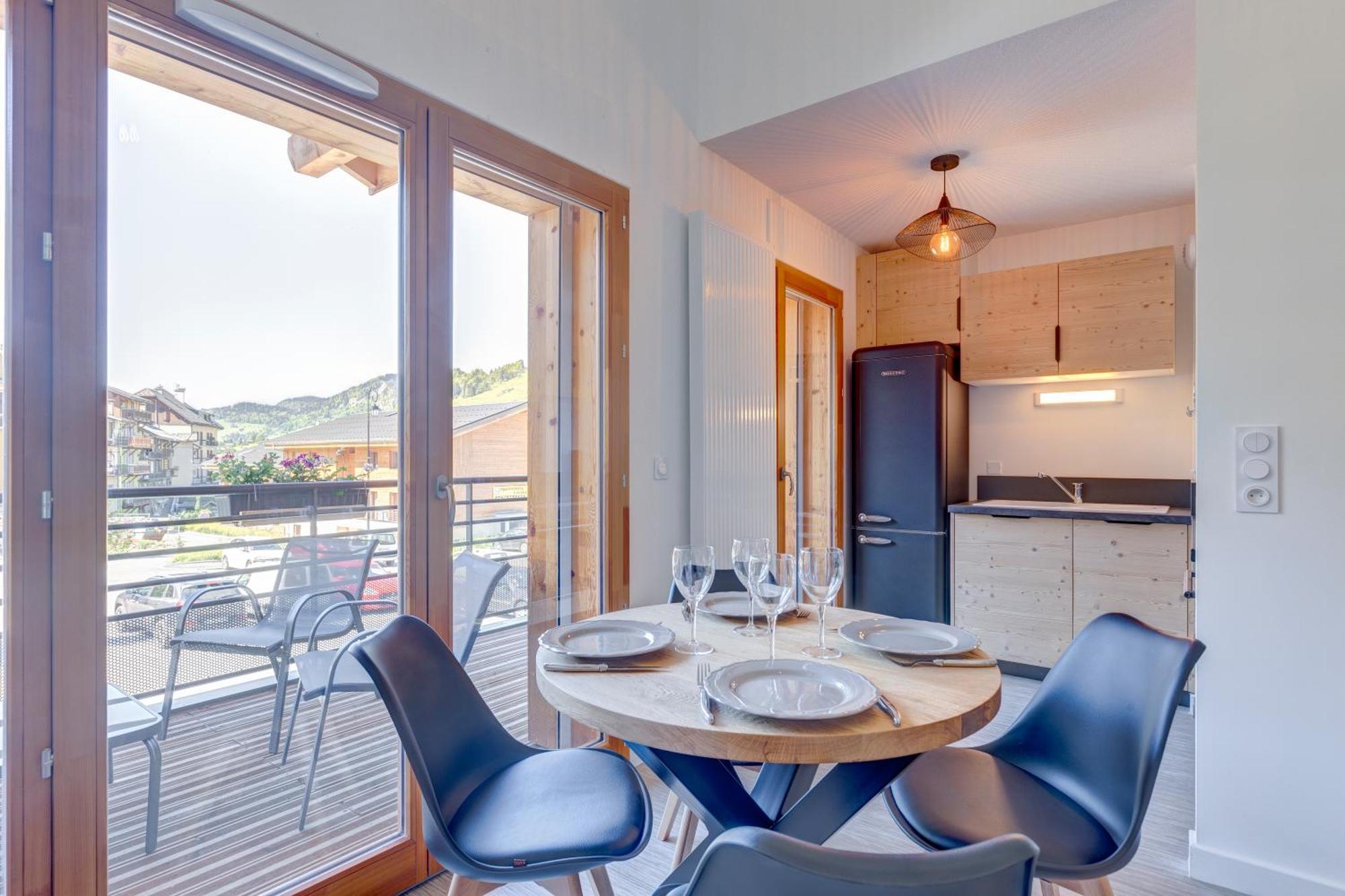 La Poudreuse - Duplex Avec Balcon Vue Montagne - Flumet פלומה חדר תמונה